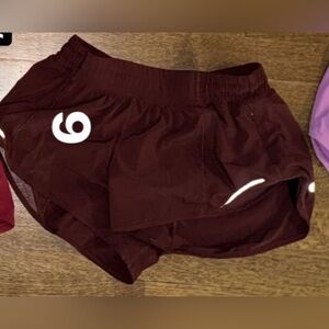Maroon Lulu hotty hot shorts size 6